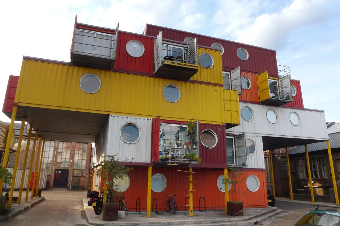 Жилой комплекс Container City в Лондоне построен из морских контейнеров. Фото: Cmglee, CC BY-SA 3.0 / Wikimedia Commons
